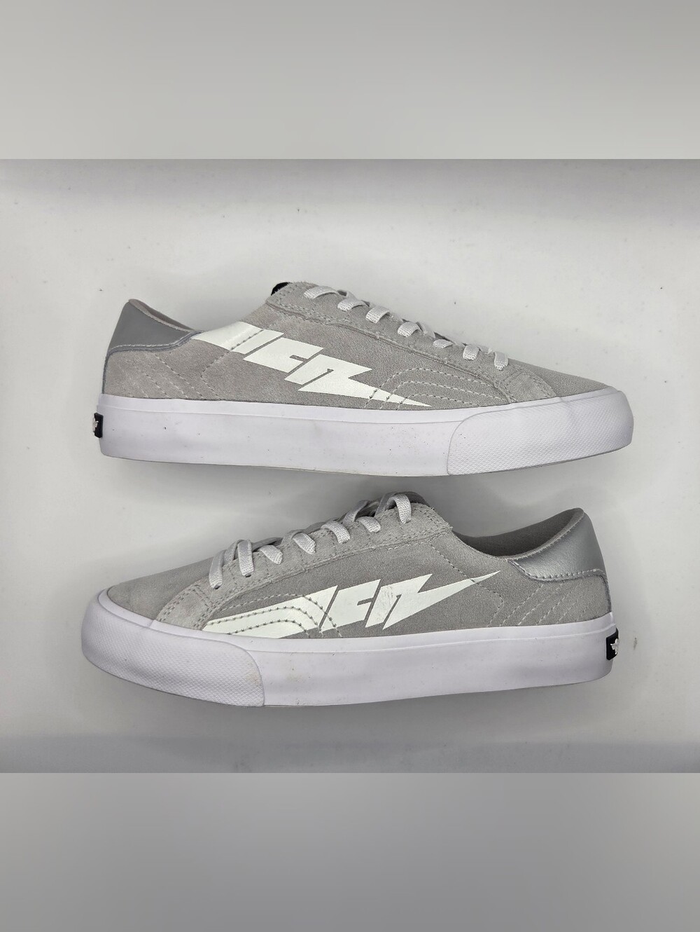 Creative Recreation Zeus Lo Kids Size 5, Womens Size 6.5  Grey